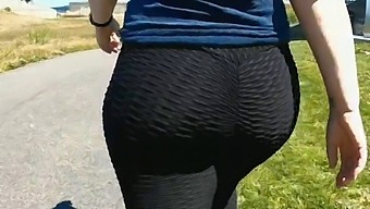 Sexy Milf Shows Off Her Big Ass In Public Wearing Leggings