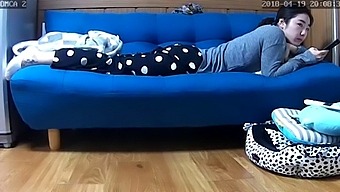 Korean Webcam Star Caught In Compromising Situation