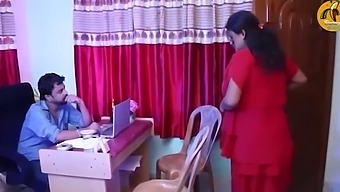 Desi Mature With Big Natural Tits Gets Fucked By Doctor In Clinic