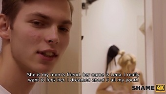 Hardcore Fucking In A Dorm Room With A Big Natural Tits Blonde