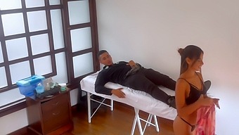 Amateur Facial And Boob Cum For Brunette Therapist